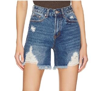 Lennon Distressed Mid Short